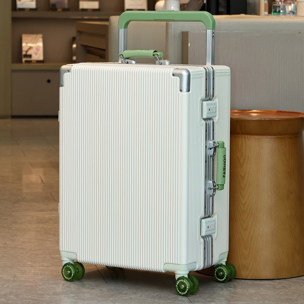2025新款时尚小清新旅行箱条纹PC/合金拉杆箱男士轻职风休闲商务