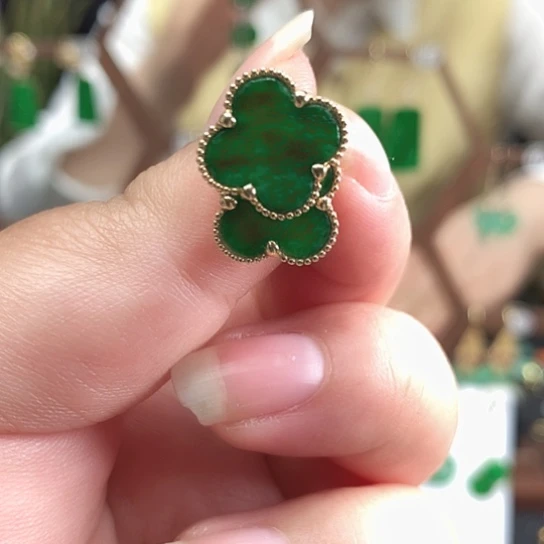 翡翠18K金镶嵌耳饰耳饰