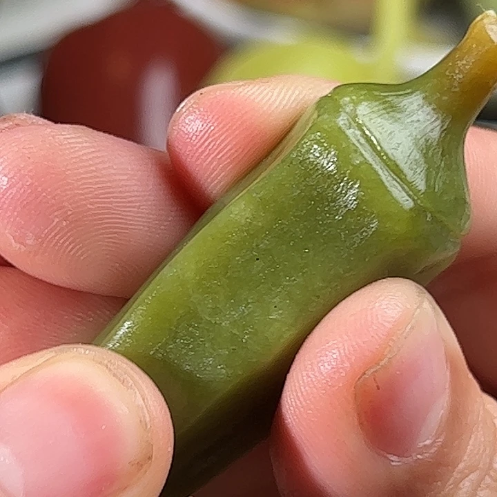 琬***儿蛇纹石玉未镶嵌珠宝奇石