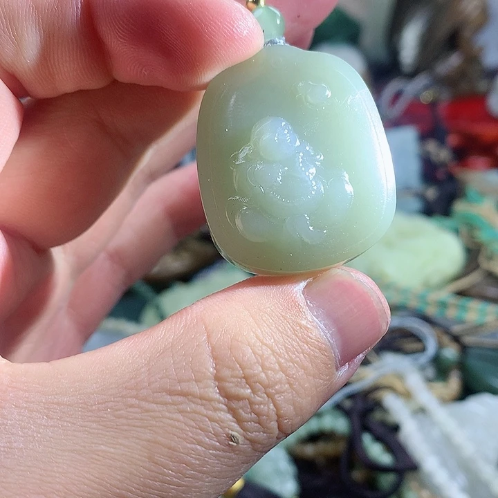 未镶嵌和田玉挂件