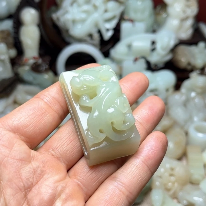 未镶嵌和田玉（糖玉）珠宝奇石