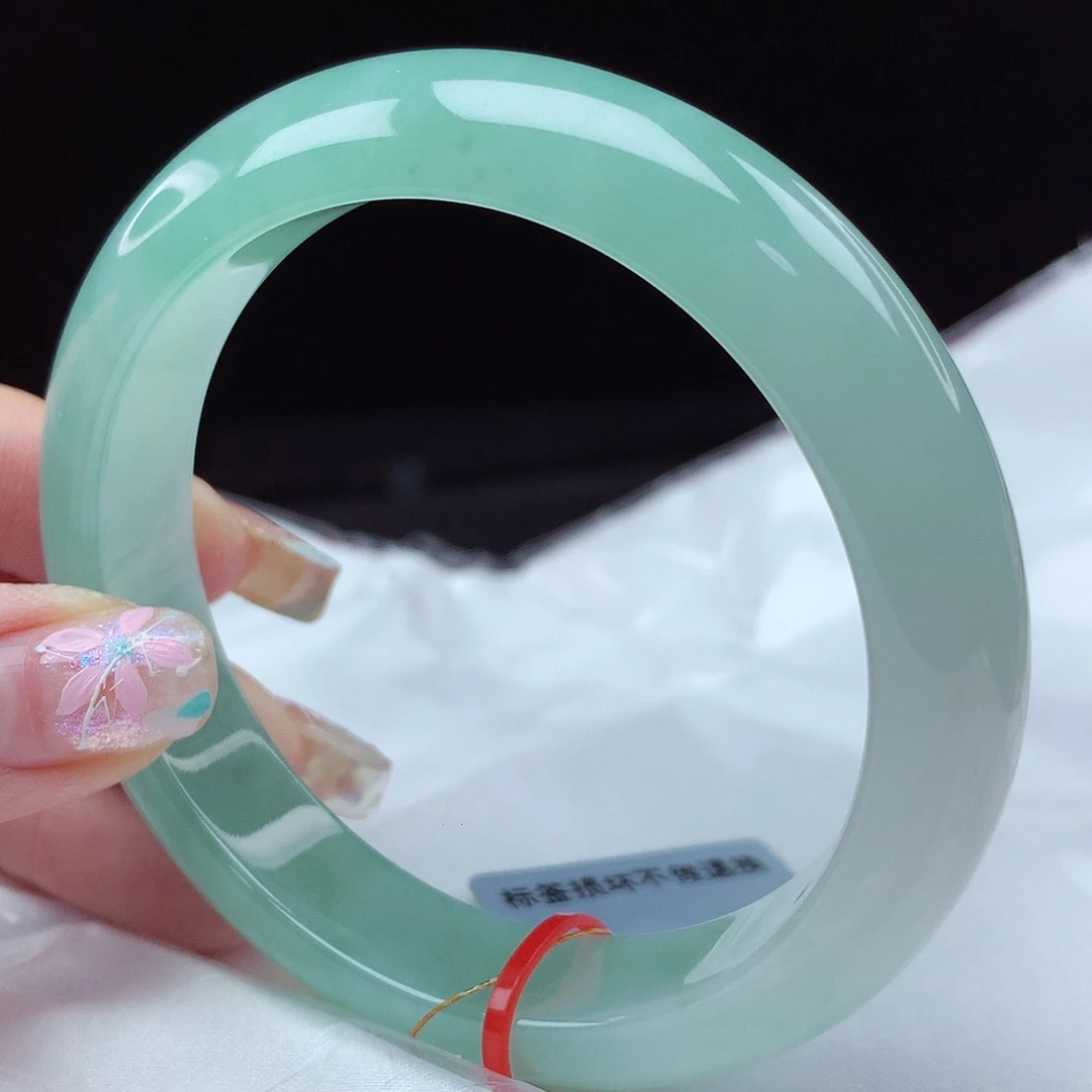 翡翠手镯未镶嵌56圈4139