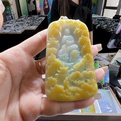 颈饰未镶嵌翡翠一个