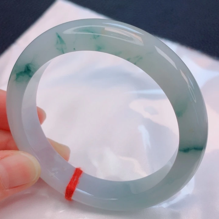 翡翠未镶嵌手镯57圈口