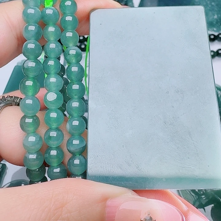 翡翠未镶嵌颈饰111111111