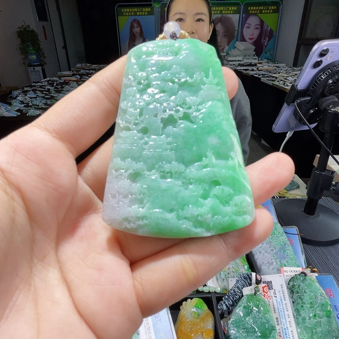 颈饰未镶嵌翡翠一