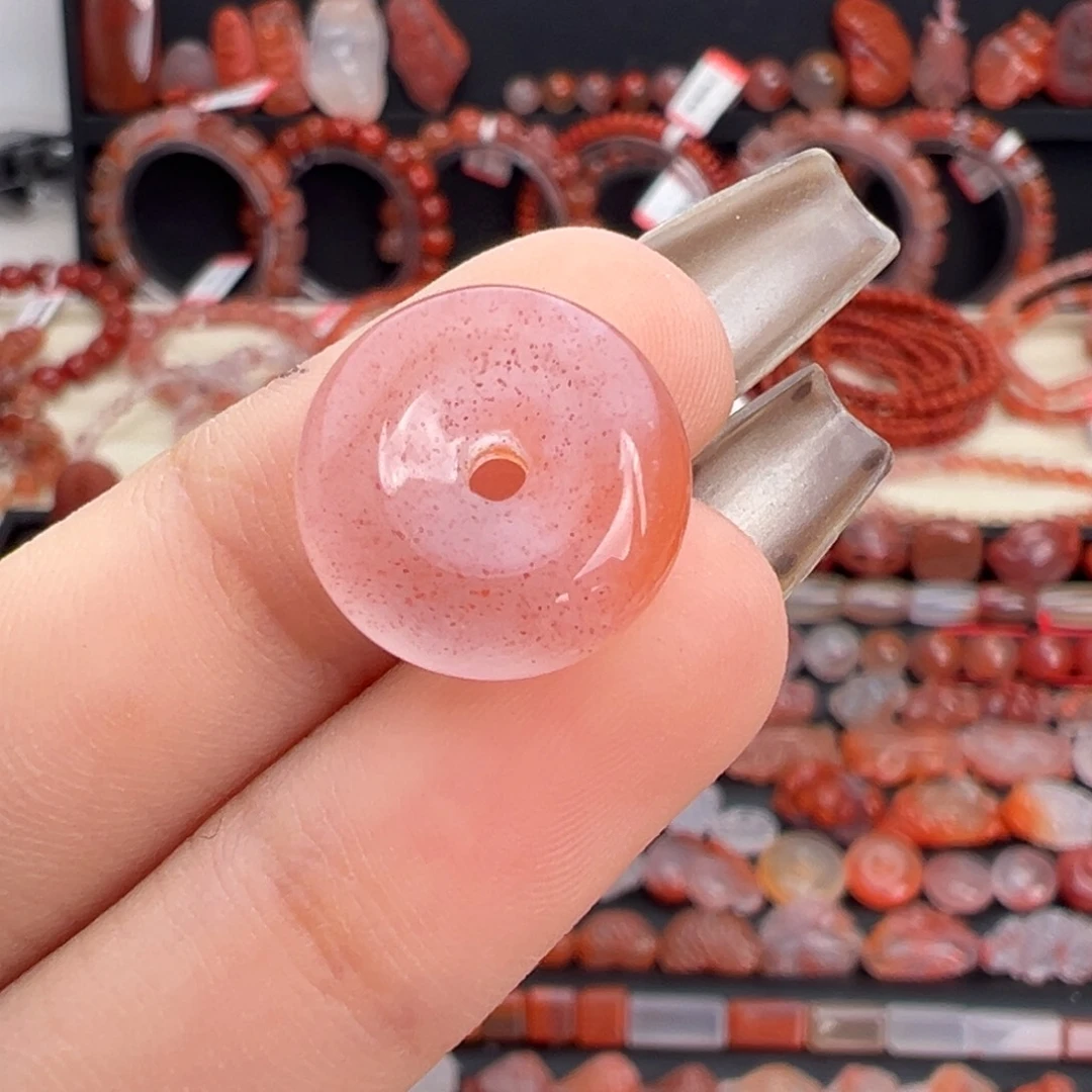 南红玛瑙未镶嵌颈饰平安扣