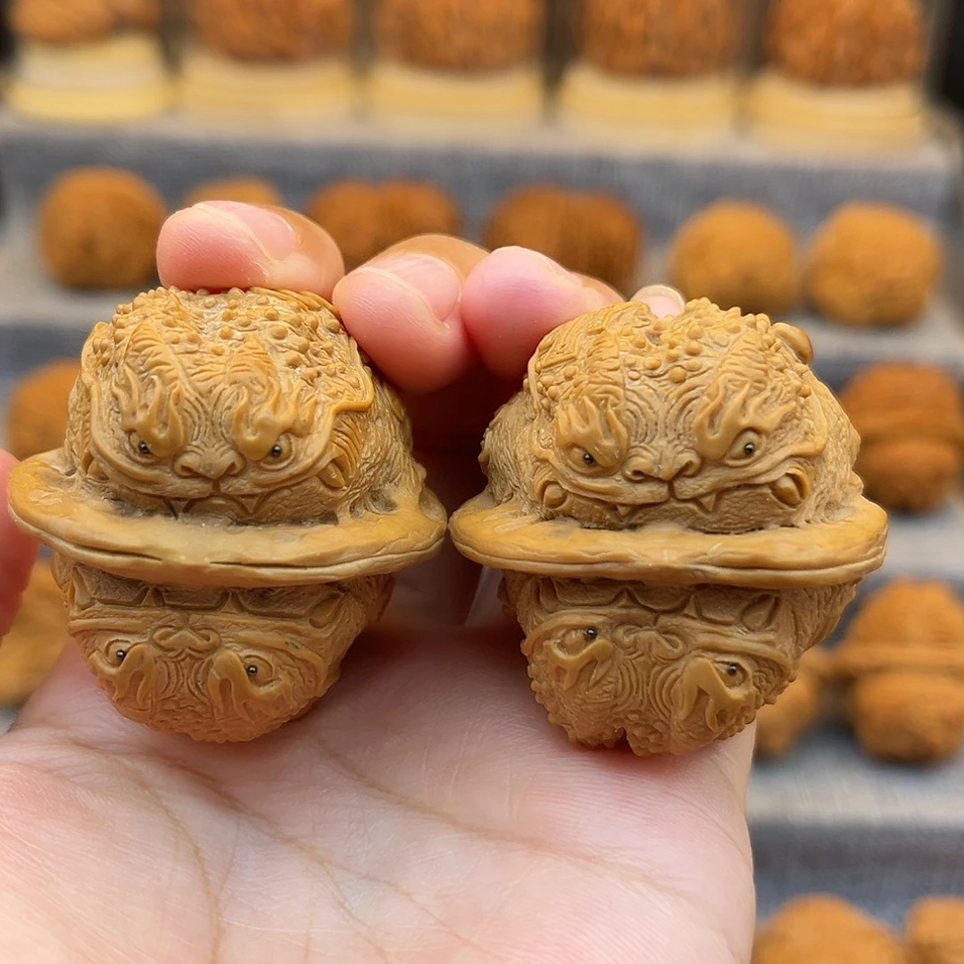 核桃把件龙蟾一对