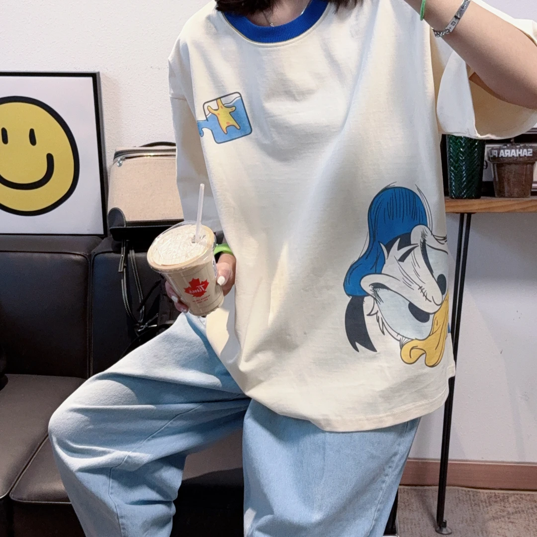 新款超好看米黄色唐老鸭圆领五分袖T恤女宽松显瘦螺纹领口