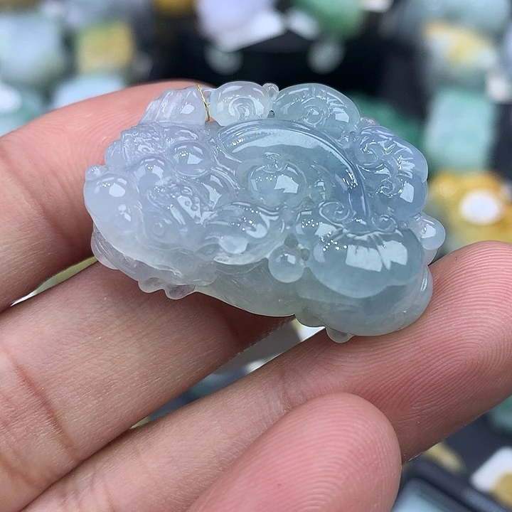 翡翠未镶嵌颈饰天然缅甸翡翠貔貅吊坠