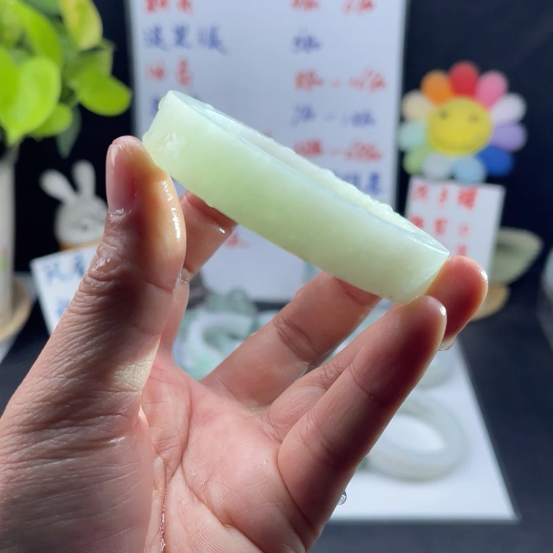 【闪购商品】定制翡翠53-54正圈未镶嵌手镯