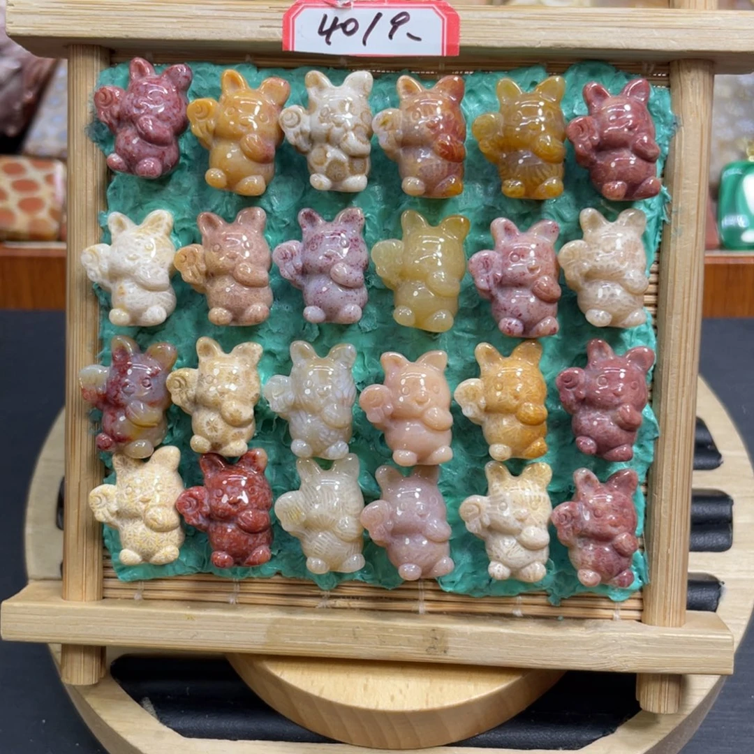 硅化玉未镶嵌颈饰兔子40米1个