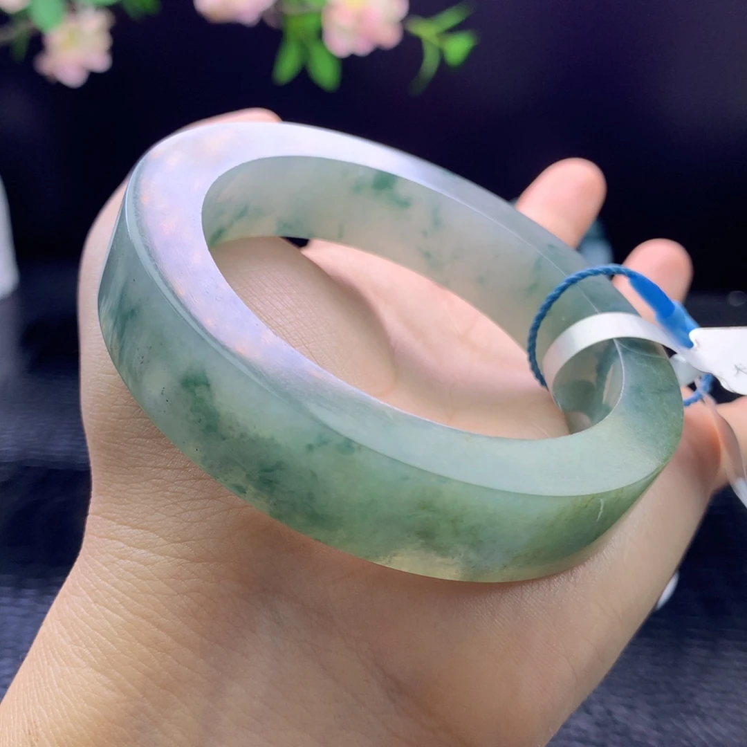 未镶嵌手镯定制翡翠
