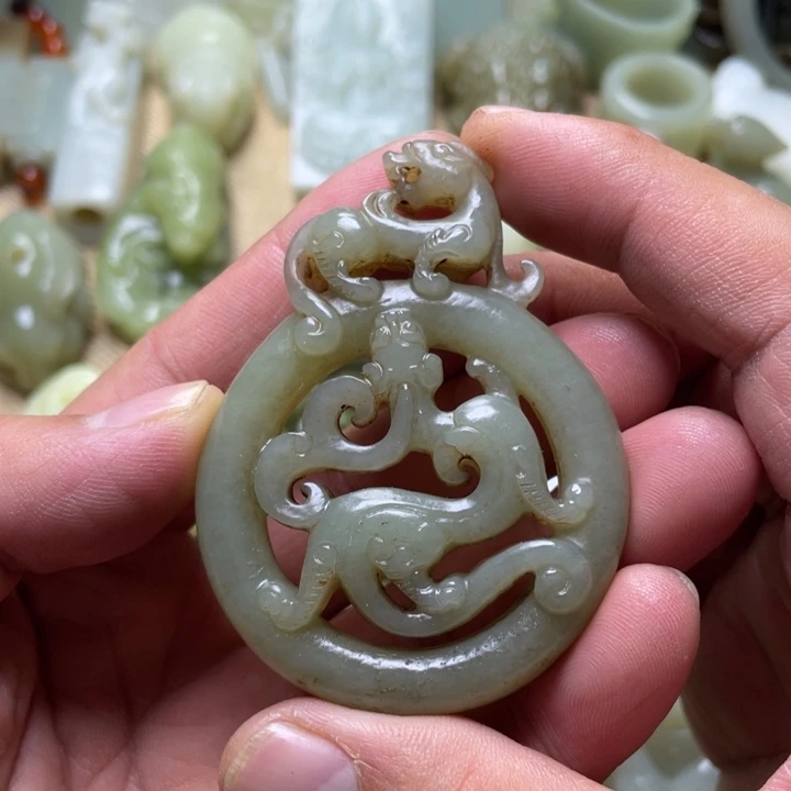 未镶嵌和田玉挂件