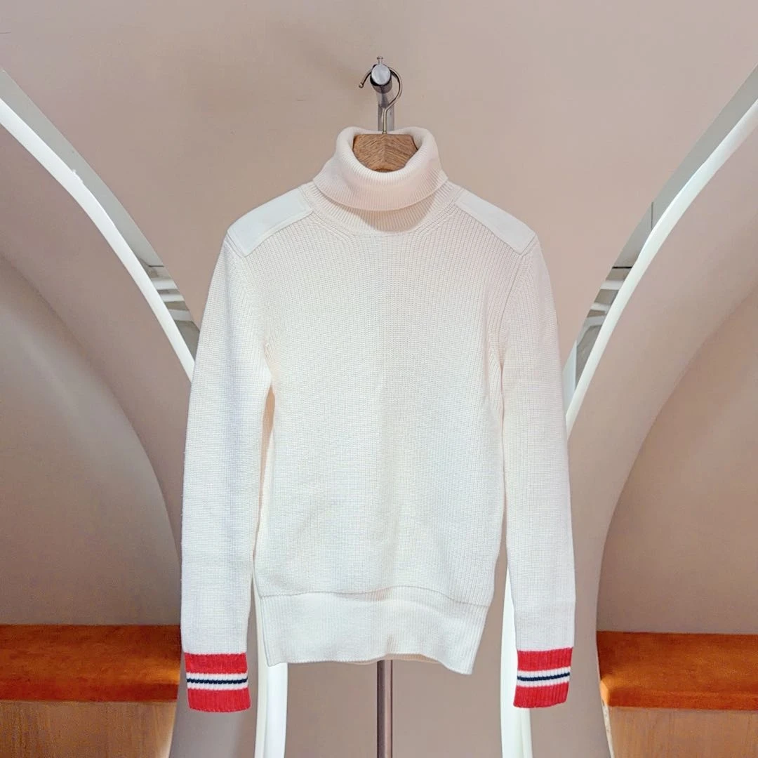 99新 MONCLER 米白色高领毛衣M码