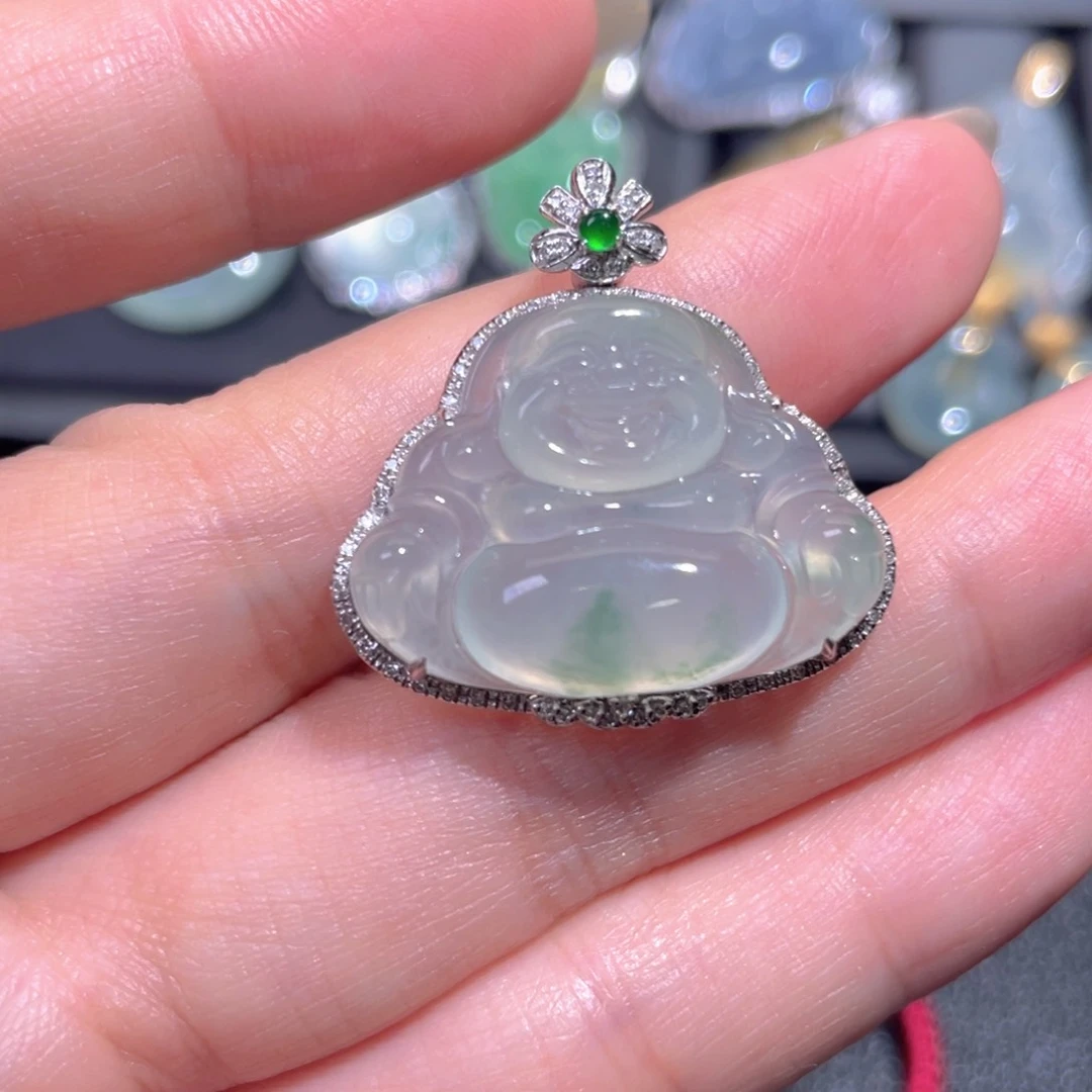 颈饰18K金镶嵌翡翠翡翠