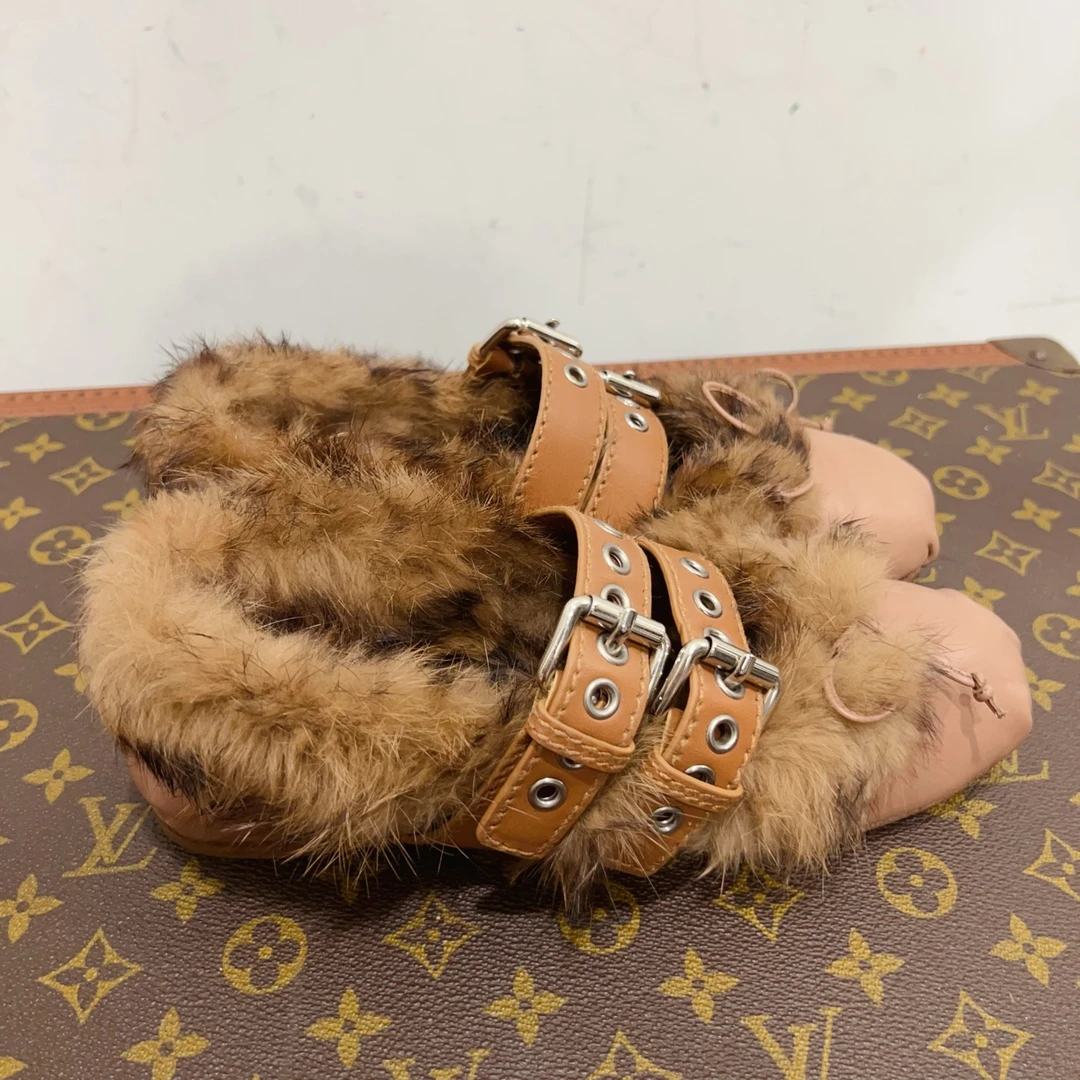 99新 MIU MIU/缪缪 芭蕾舞平底鞋 尺码35成色看直播 GSS24610