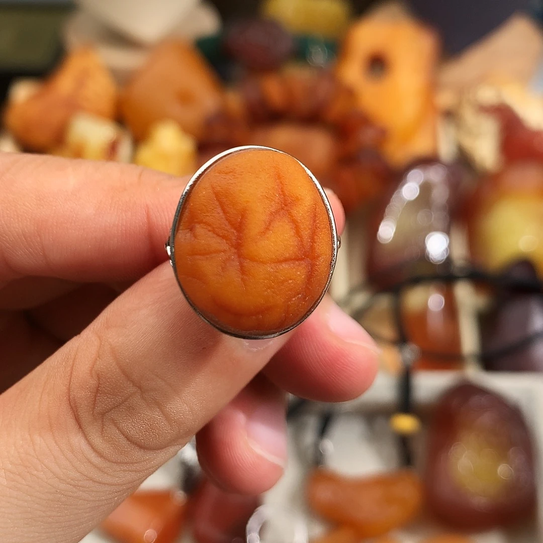 未镶嵌琥珀裸石你