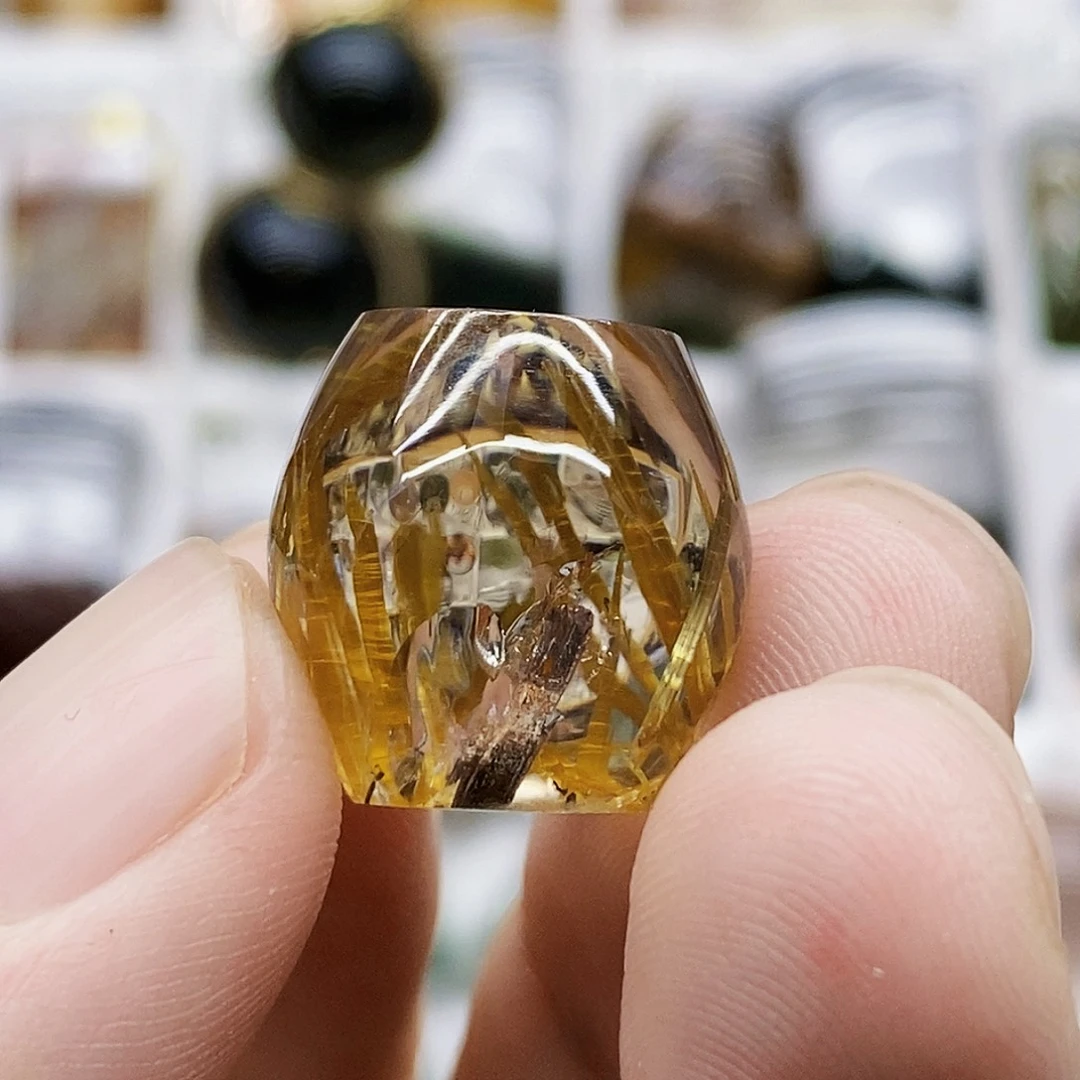 钧***8水晶珠宝半成品未镶嵌摆件