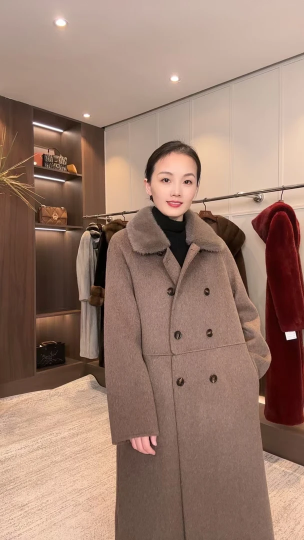 品千姿 年货节羊毛大衣样衣链接 长款