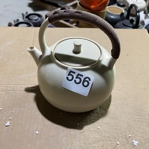 微瑕，明火，不能干烧，约800毫升冰裂纹，556