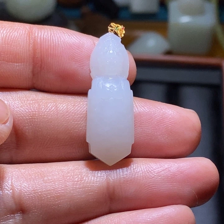 和田玉未镶嵌吊坠(不含链)