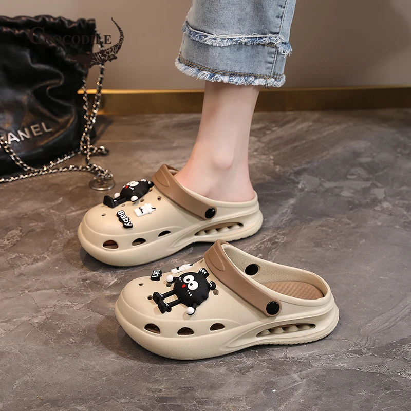 鳄鱼恤凉鞋女夏季网红爆款厚底踩屎感洞洞鞋女生软底外穿包头拖鞋