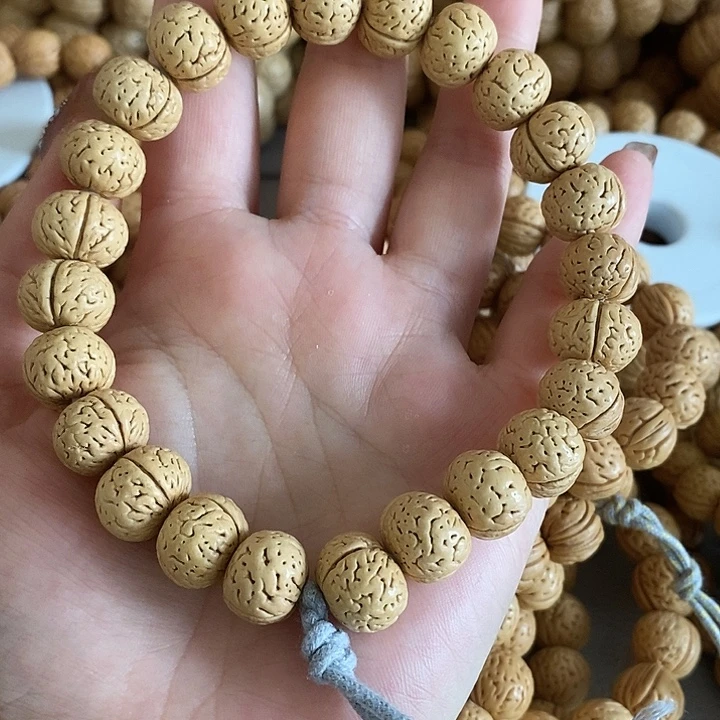 昌***资吊坠桃核88888888