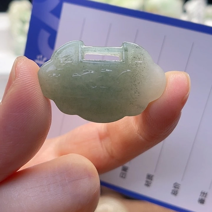未镶嵌独山玉颈饰