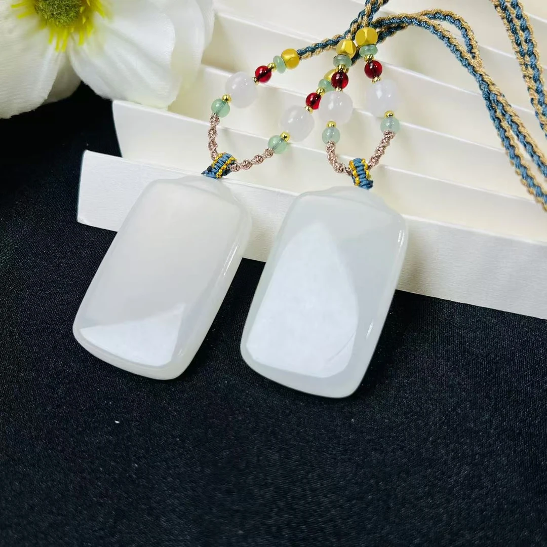 【睿泽鉴宝】和田玉无事牌多样性发一 50*30*7 MYF0241