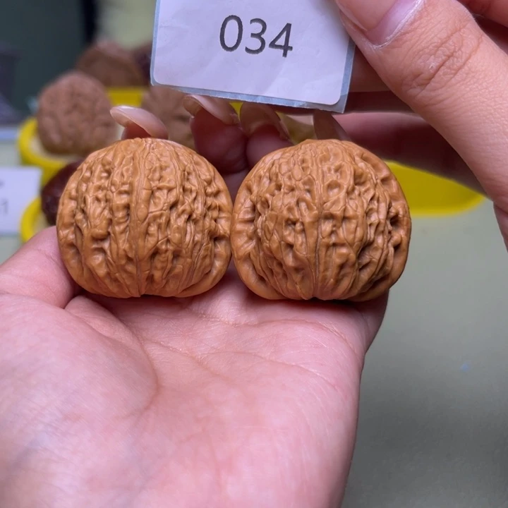 文玩核桃把件铁锤38.034