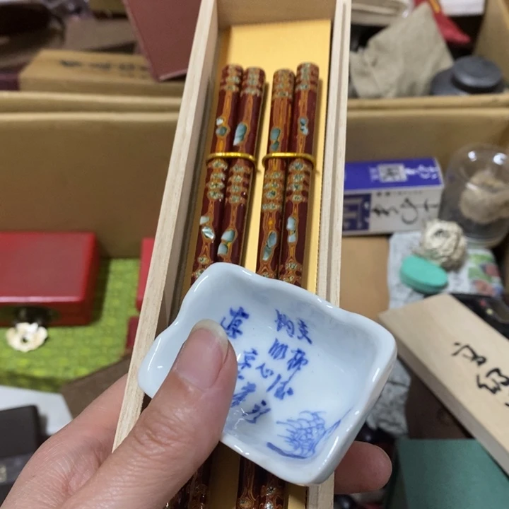 瓷中古工艺品一件