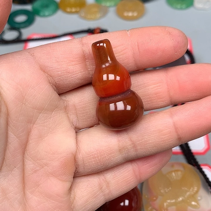 静***天玛瑙/玉髓未镶嵌颈饰