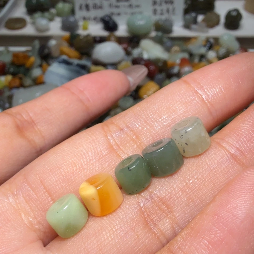 和田玉未镶嵌珠宝奇石