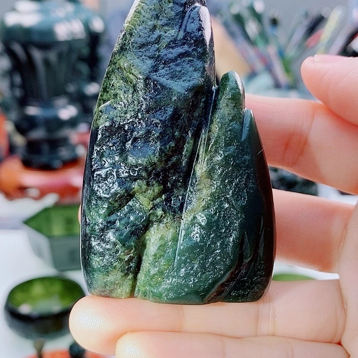 和田玉（青玉）未镶嵌把件