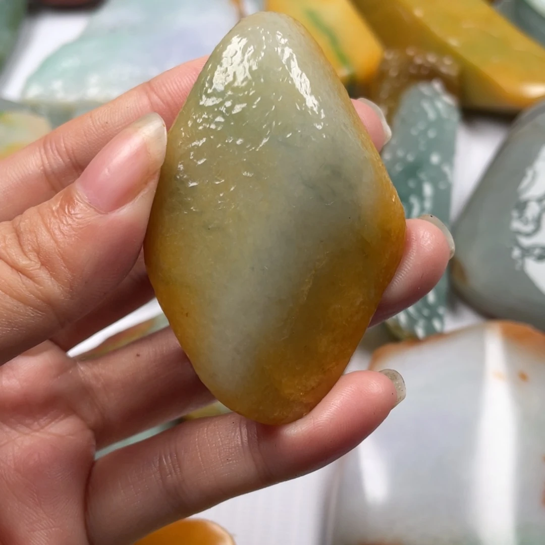 【闪购商品】翡翠颈饰未镶嵌翡翠