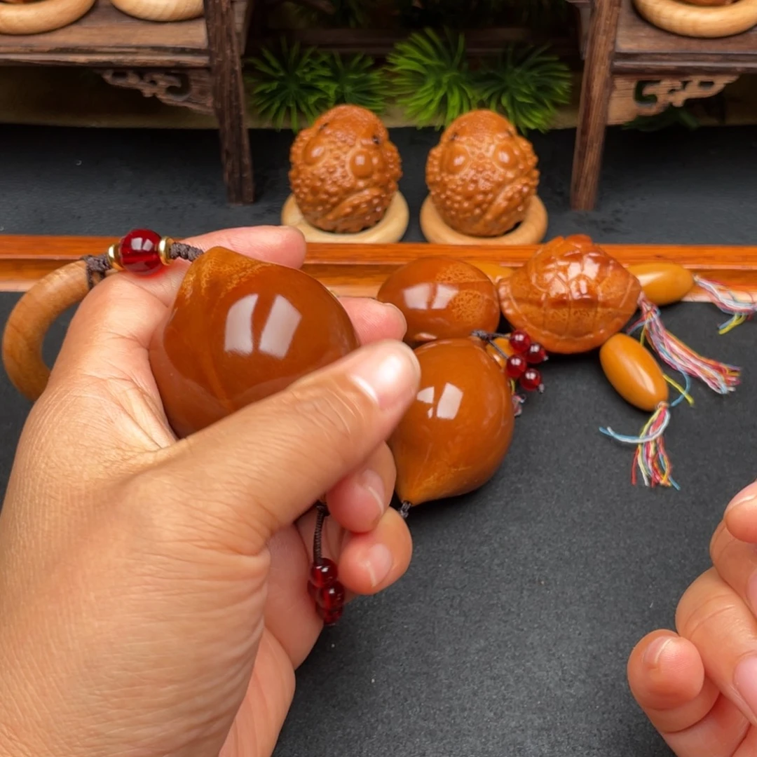 橄榄核吊坠蝴蝶42穿配