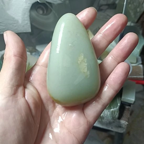 和田玉未镶嵌珠宝半成品