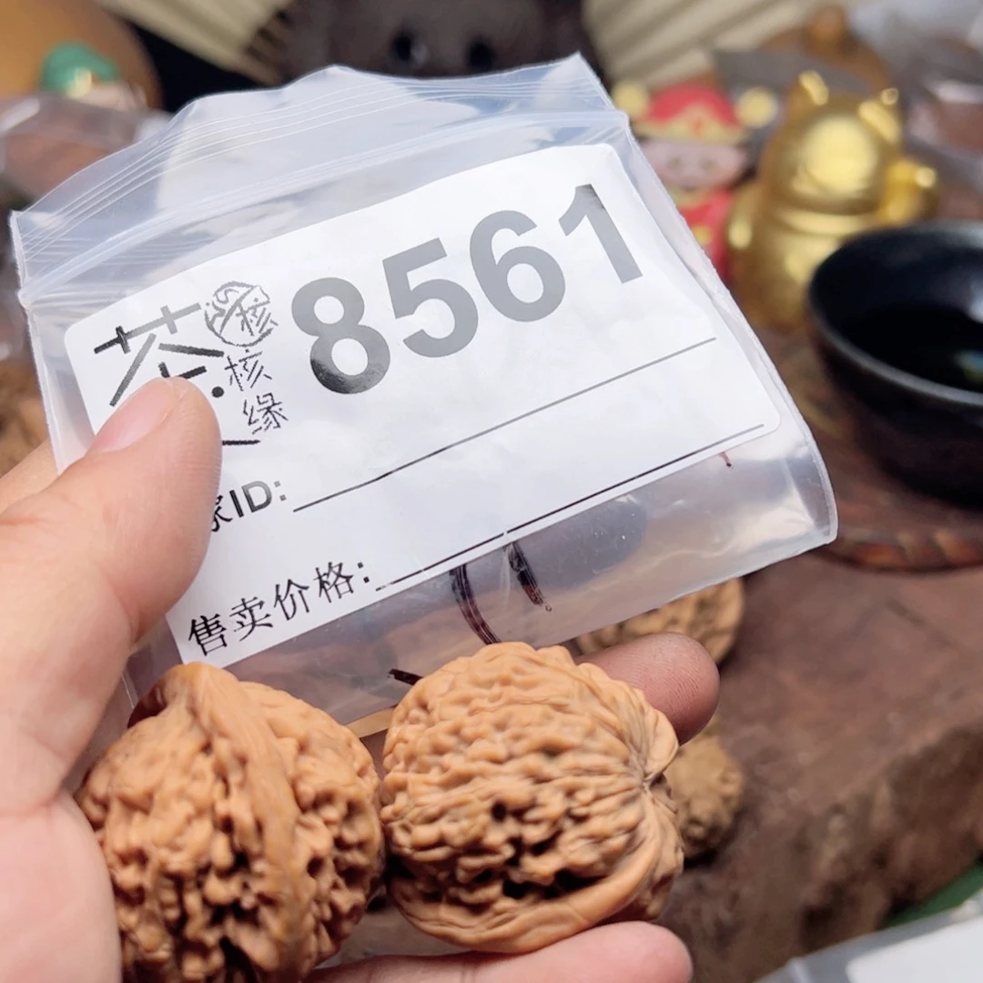 【闪购商品】文玩核桃吊坠今天