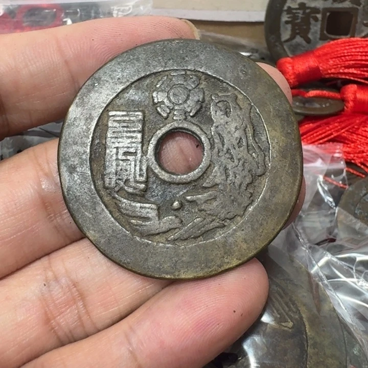 金***楠铜现代工艺品花钱