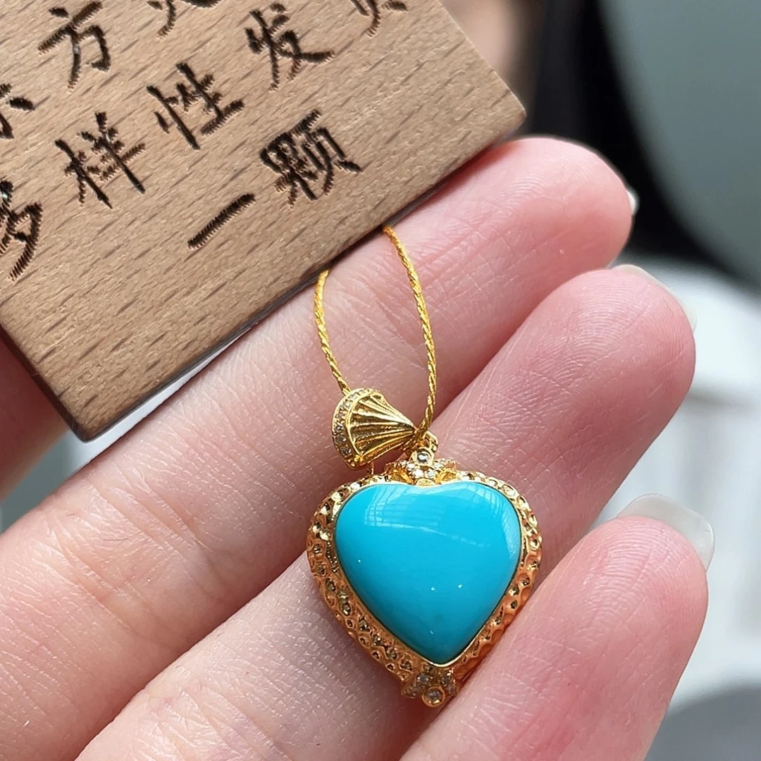 绿松石18K金镶嵌颈饰