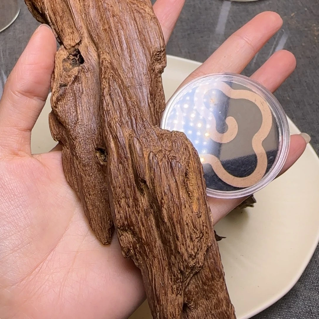 用***6海南红土树心老料39.9克