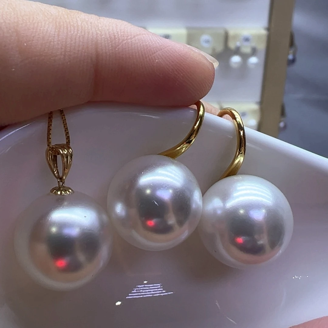 淡水珍珠18K金镶嵌吊坠(赠链)