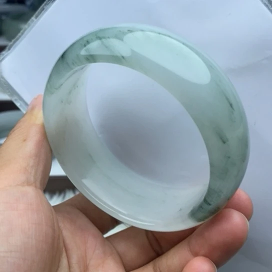 未镶嵌手镯石英质玉（金丝玉）