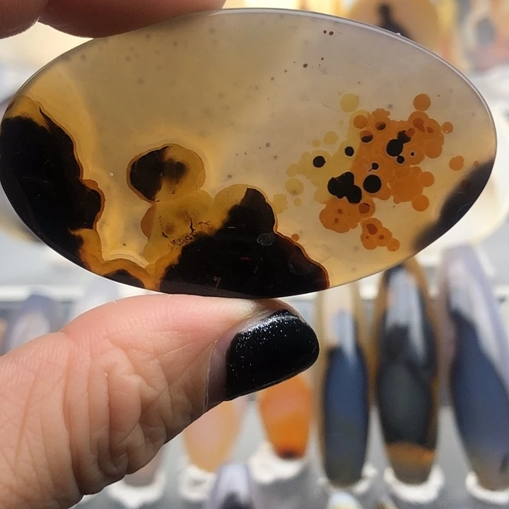 查罗石未镶嵌珠宝半成品169