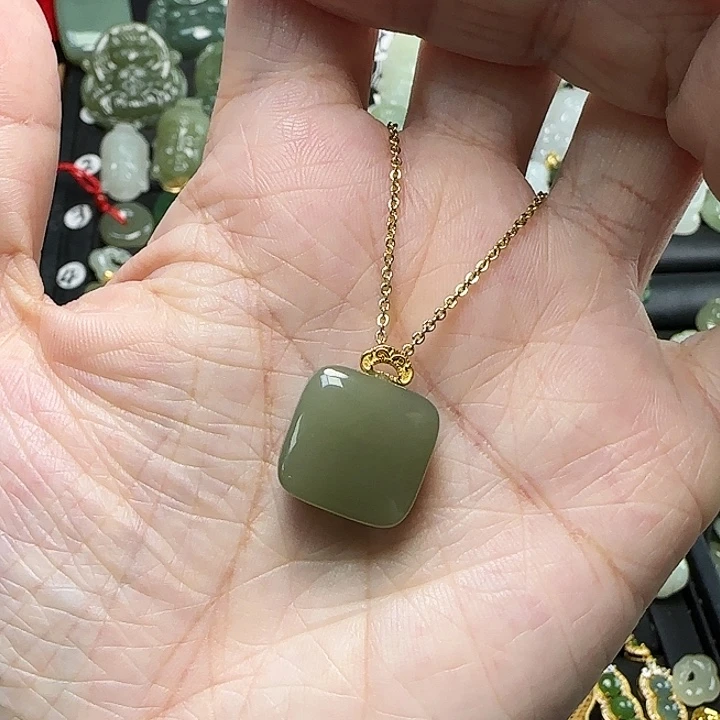 颈饰银S925镶嵌和田玉