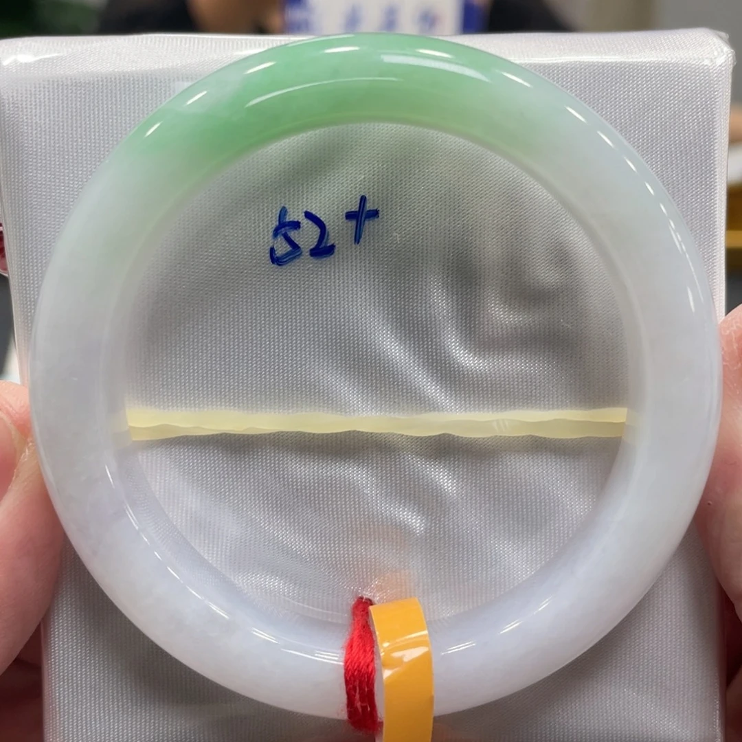 翡翠未镶嵌手镯翡翠