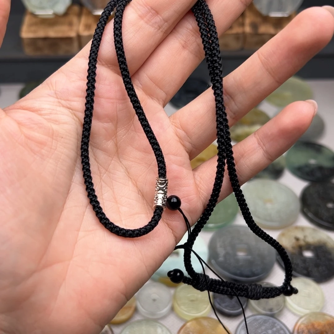 蛇纹石玉颈饰未镶嵌匕*页