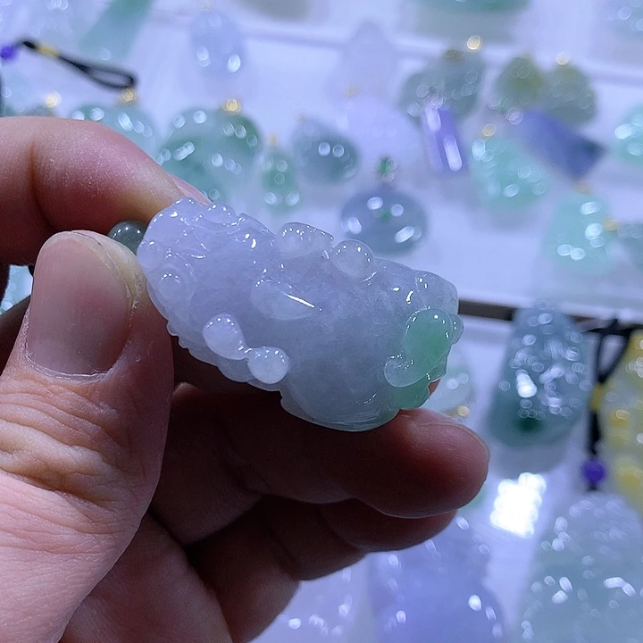 翡翠颈饰未镶嵌天然翡翠A货吊坠