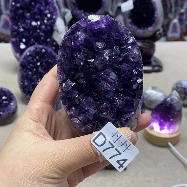 未镶嵌大型摆件（非配饰）水晶